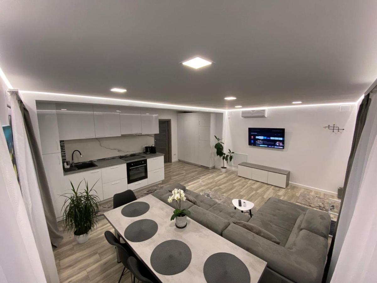 Lora Studio Apartman Szucsáva Kültér fotó